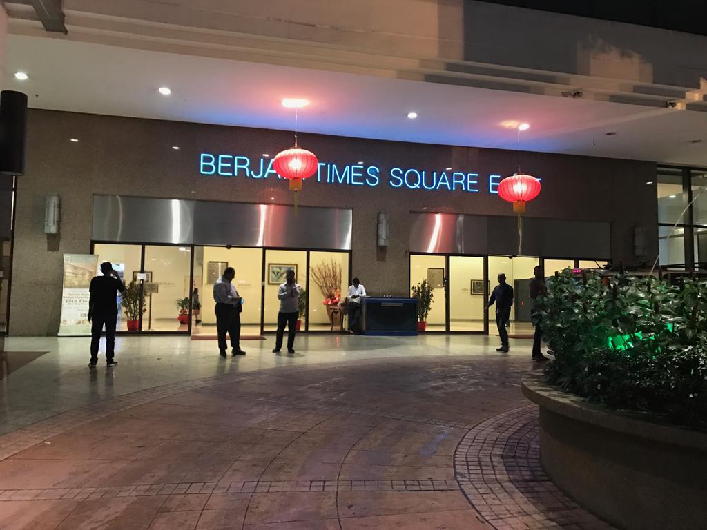 Queens Service Suites At Times Square Kl Kuala Lumpur Dış mekan fotoğraf