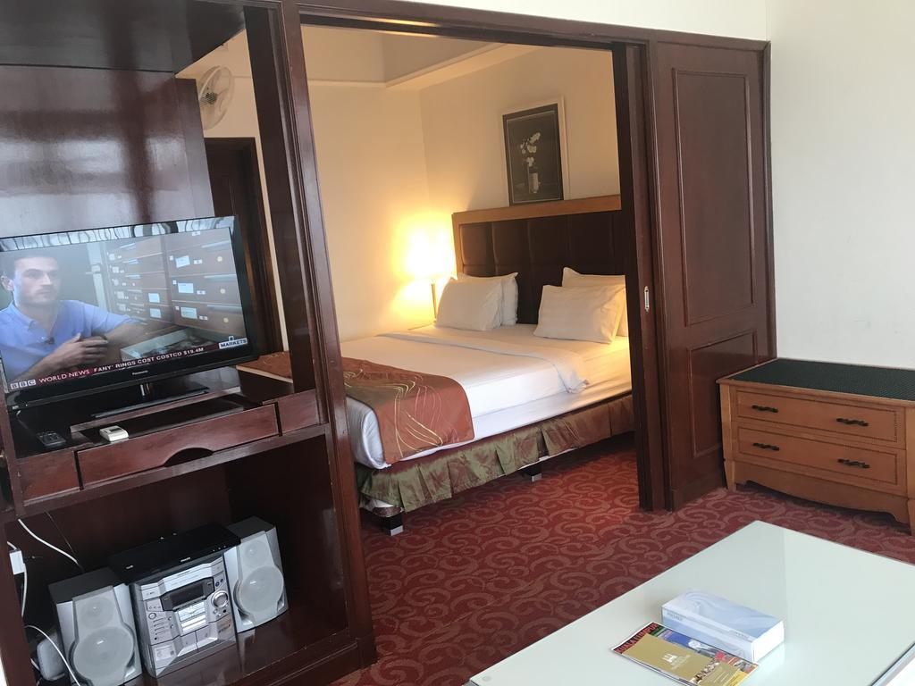 Queens Service Suites At Times Square Kl Kuala Lumpur Dış mekan fotoğraf